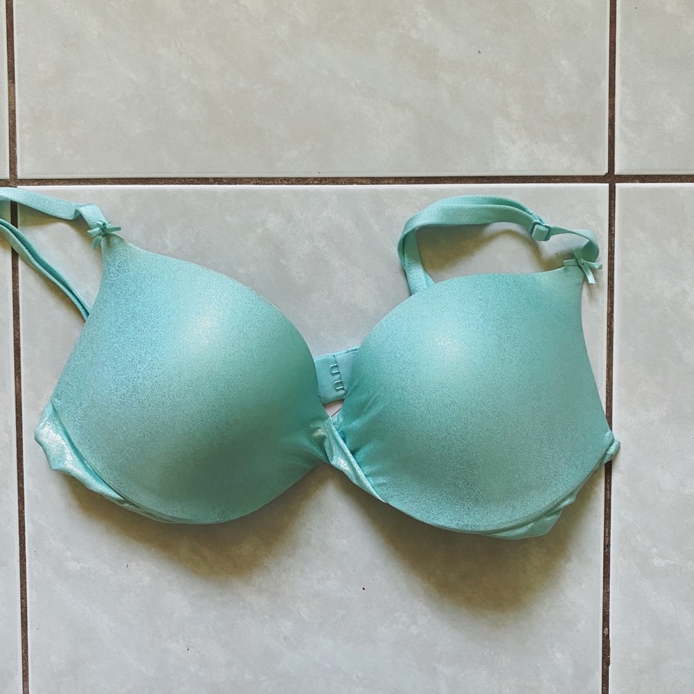 Victoria Secret Plunge Bra